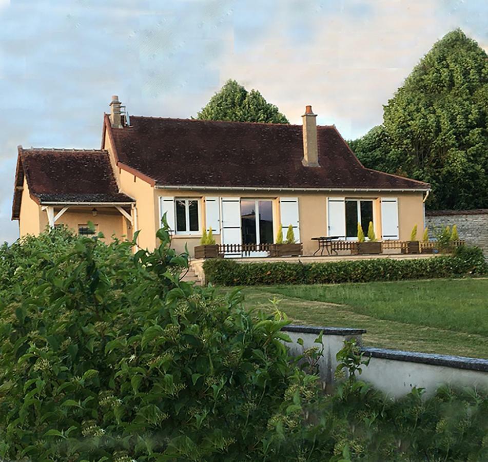 La Maison Et Son Jardin Sur Le Canal De Bourgogne Ravieres Exterior foto